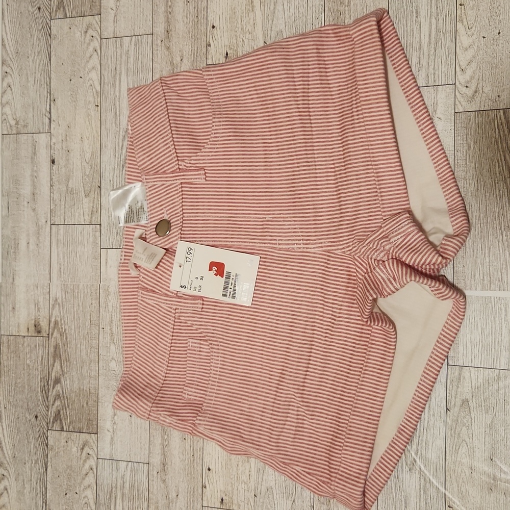 H&M Hi-Wasited Shorts